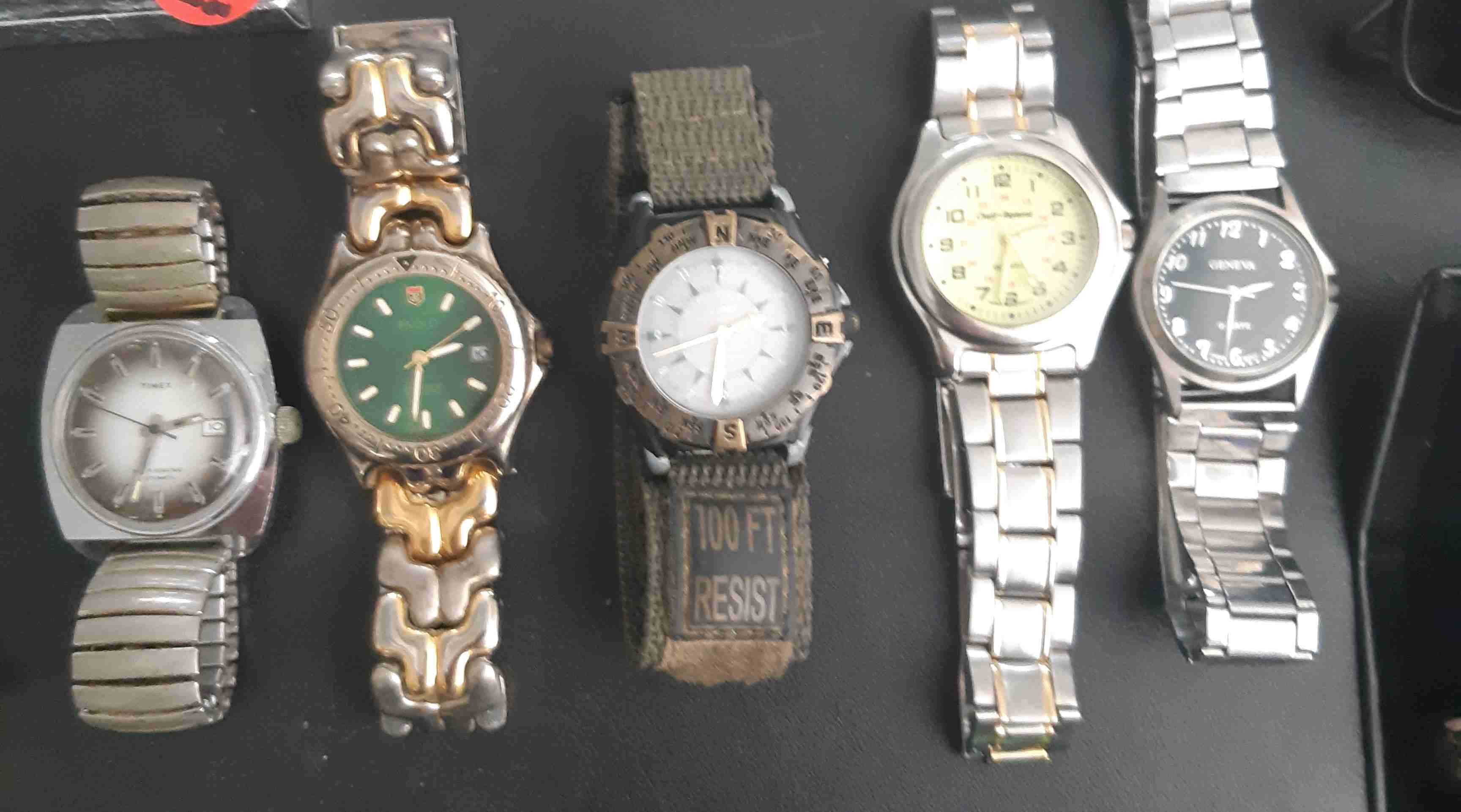 1021 Normandy Drive, Moose Jaw, SK / Moose Jaw / GarageSaleJunkie.ca