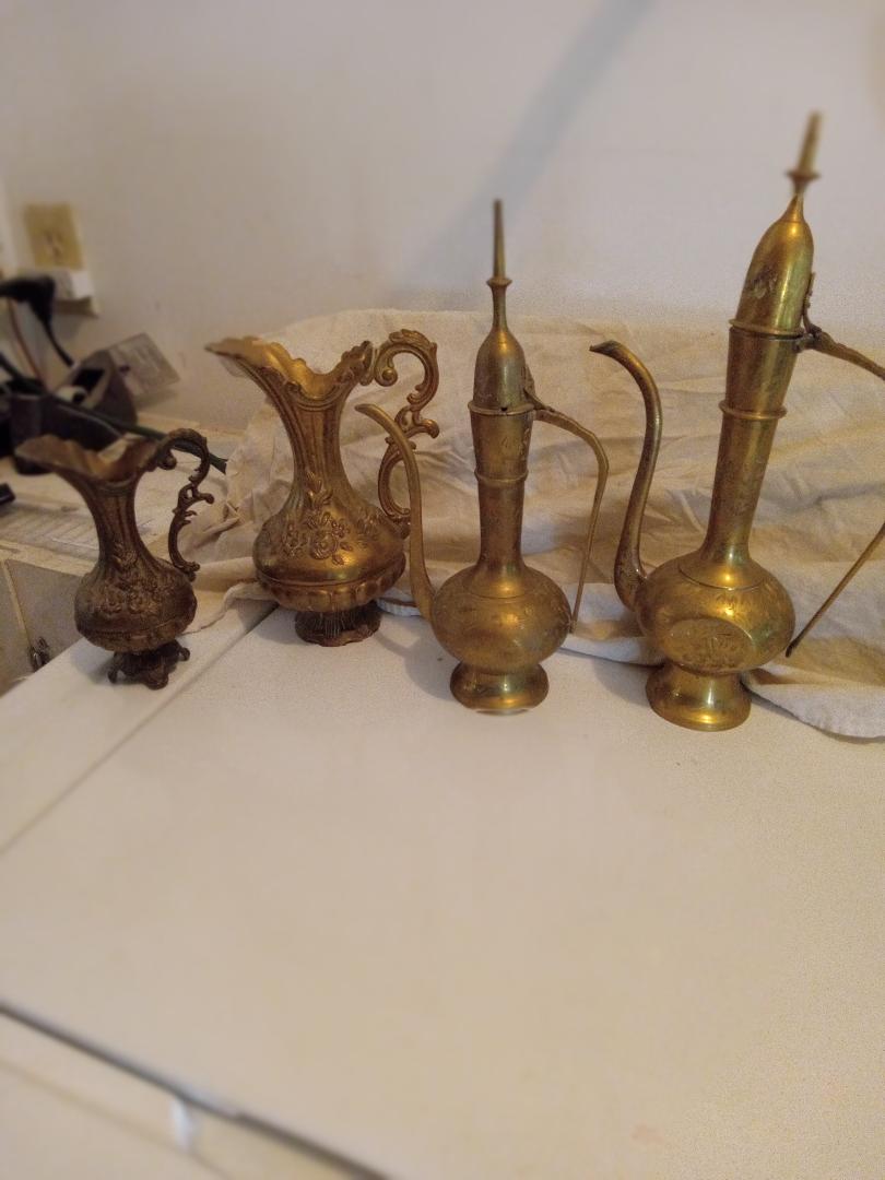 816 4th ave. n.w., Moose Jaw, SK / Moose Jaw / GarageSaleJunkie.ca